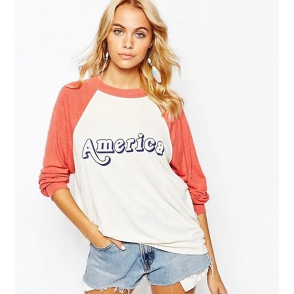 NEW! Wildfox 'AMERICA' Raglan Sweatshirt in WHITE/RED (M) - Picture 1 of 15